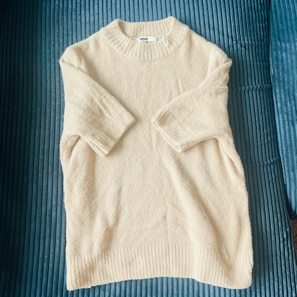 Tan pullover